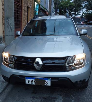 RENAULT DUSTER 1.6 16V SCE FLEX AUTHENTIQUE X-TRONIC RENAULT DUSTER 1.6 16V SCE FLEX AUTHENTIQUE X-TRONIC
